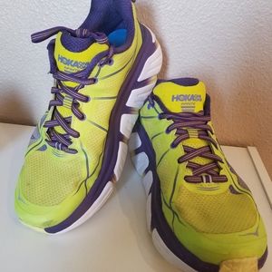 Hoka one one